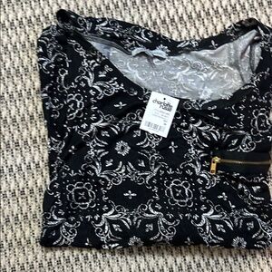 Charlotte Russe Black and White Paisley Junior blouse